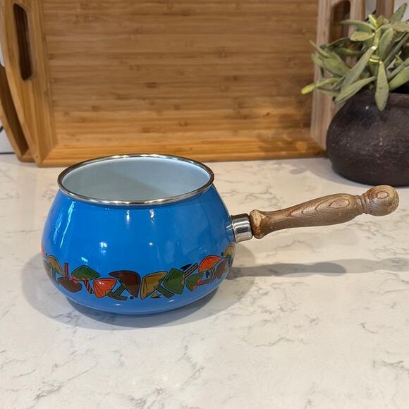 vintage 1970s fondue pot or saucepan with a mushroom design blue - Picture 1 of 9